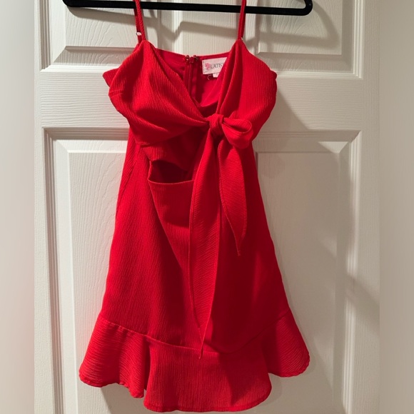 Red dress - Picture 3 of 4